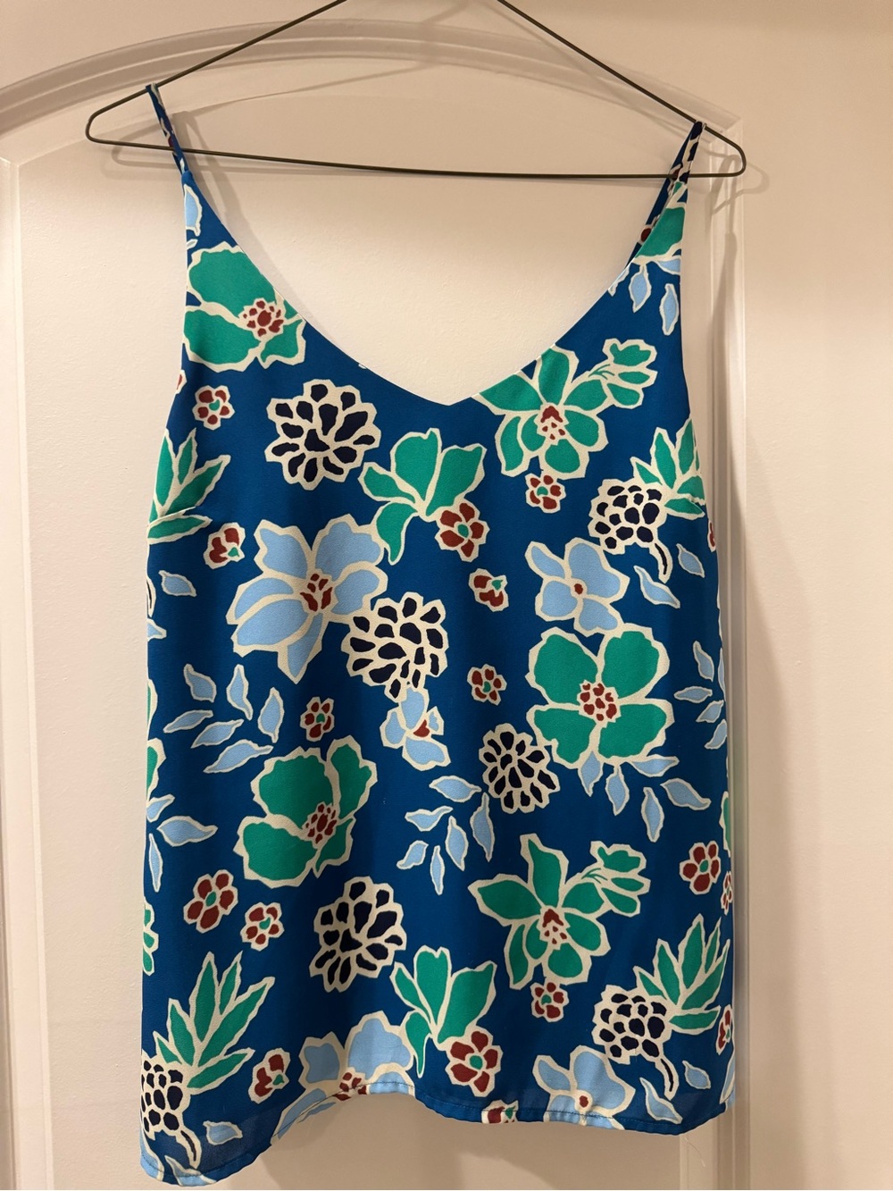 Banana Republic Blue Floral V-Neck Spaghetti Strap Camisole